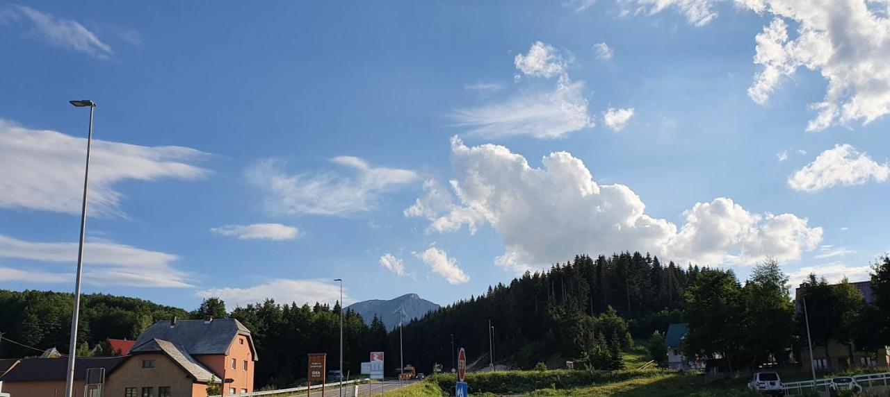 Pinnacle Mne Žabljak Buitenkant foto
